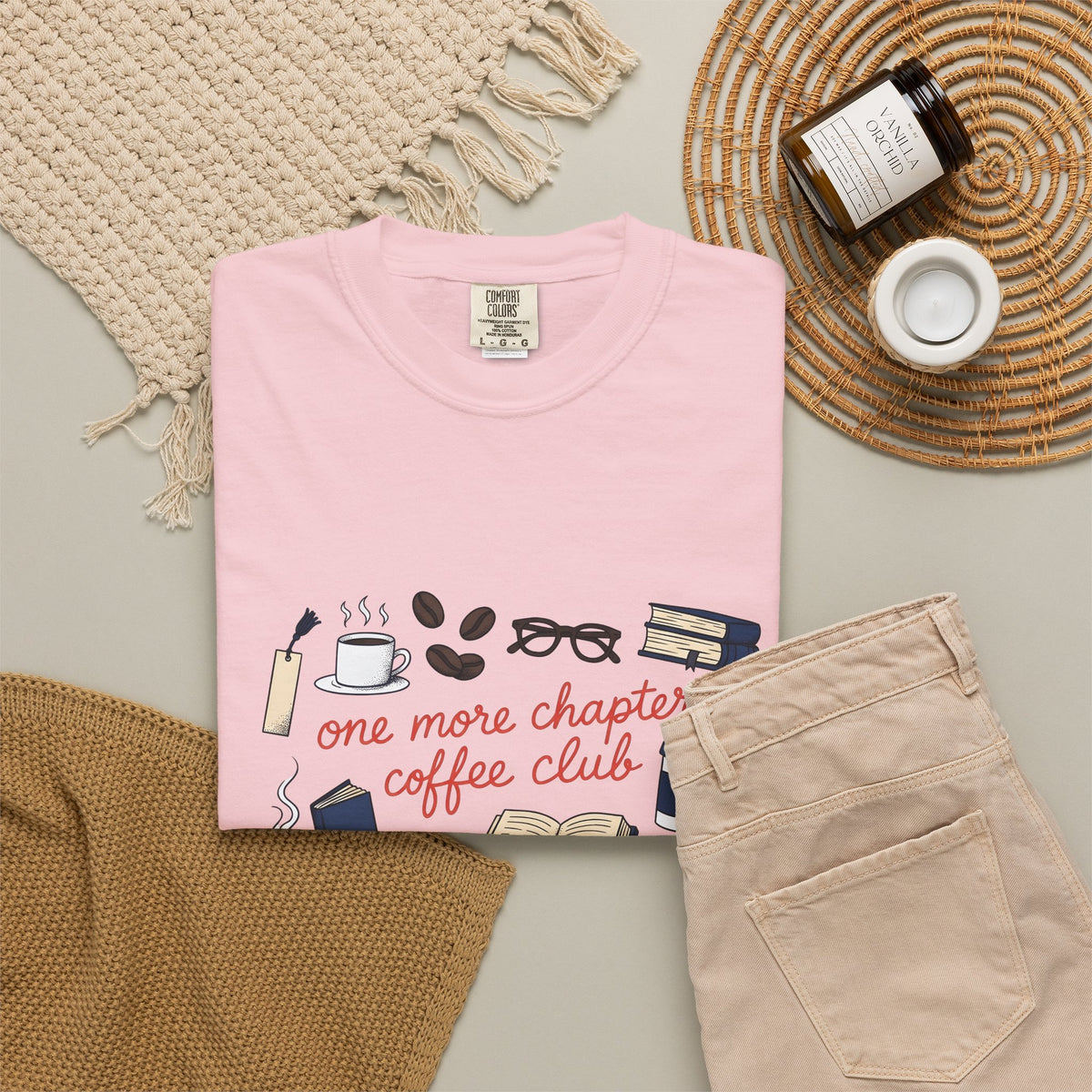Coffee Books T-Shirt Coffee Bookworm Gift Women Hand Drawn T-Shirt Book T-Shirt Coffee Fan Illustrated T-Shirt Reader Graphic Vintage Eyeglasses