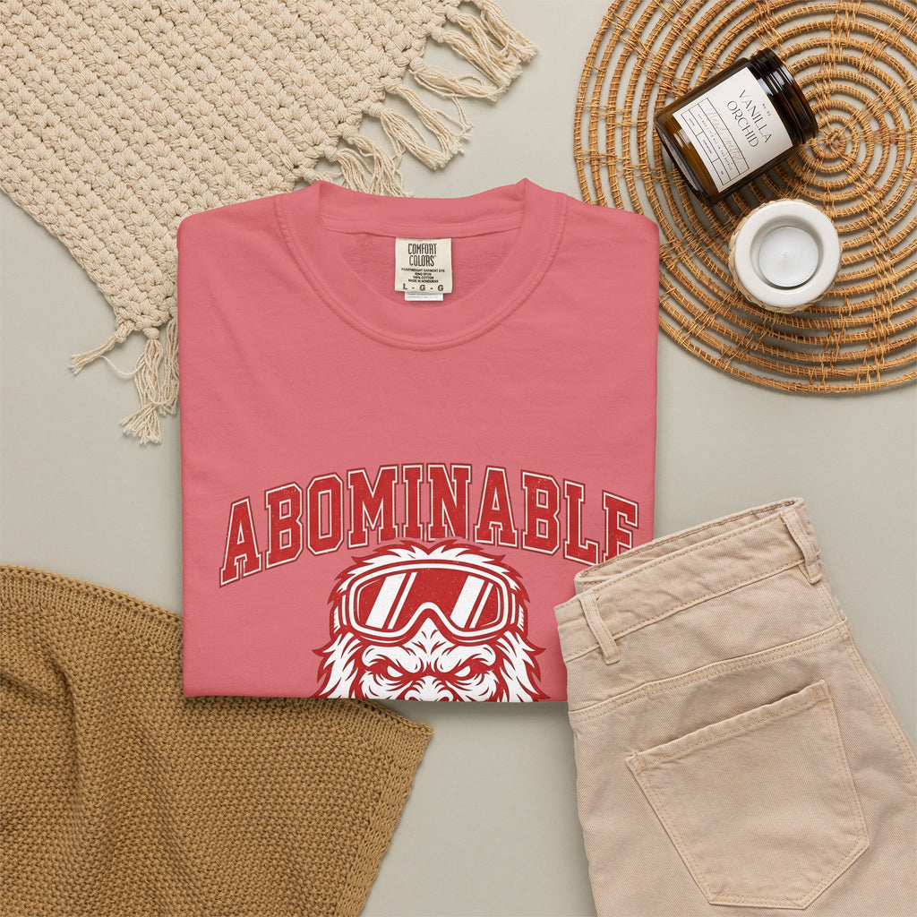 Abominable Snowman Face T-Shirt Christmas Cold Gift Women Strong T-Shirt Yeti T-Shirt Xmas Fan Vintage T-Shirt Frosty Graphic Antique Snow Goggles