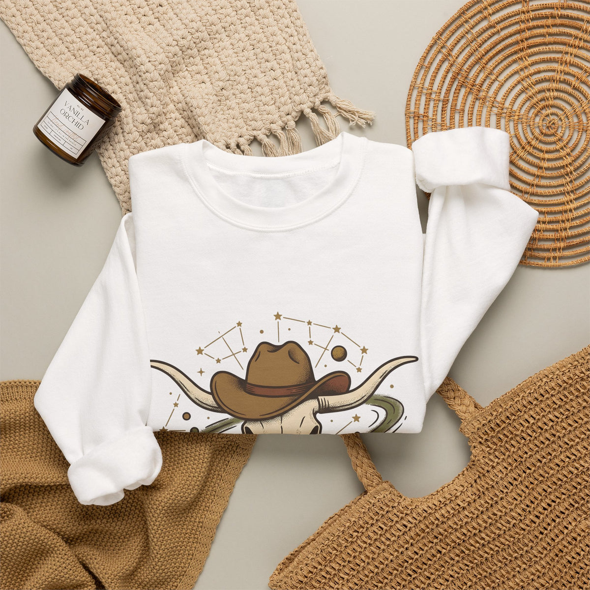 Longhorn Skull Hat Sweatshirt Cowgirl Western Gift Women Vintage Sweatshirt Skullcap Sweatshirt Rodeo Fan Retro Sweatshirt Design Retro Planets Sweatshirt