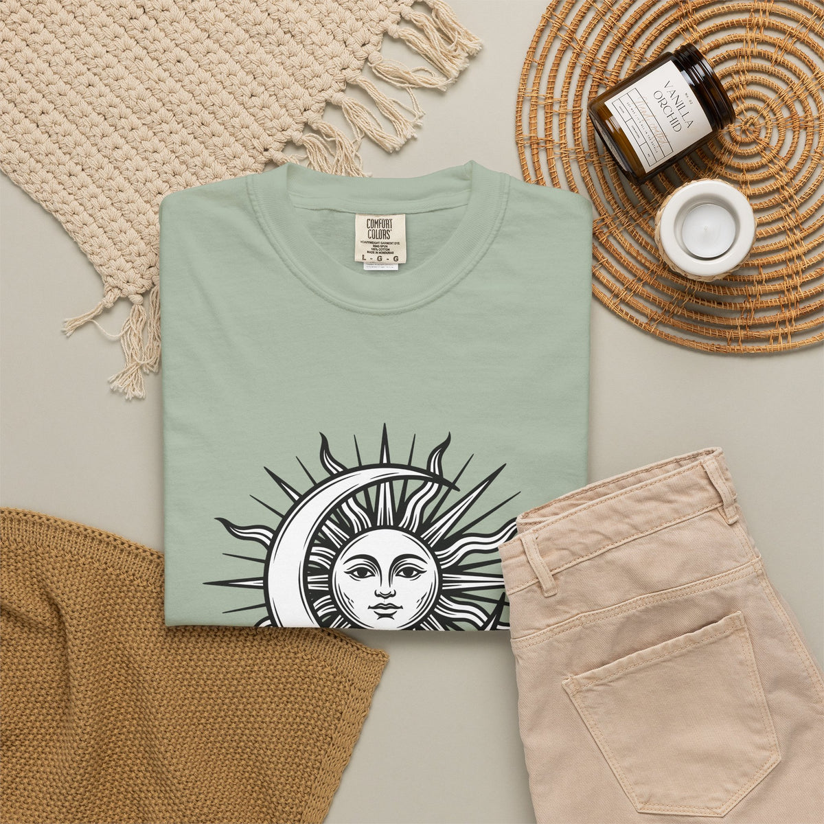 Sun Moon Boho Chic Astrology Gift Sketch Celestial Body Bohemian Enthusiast Drawing Astrology T-Shirt