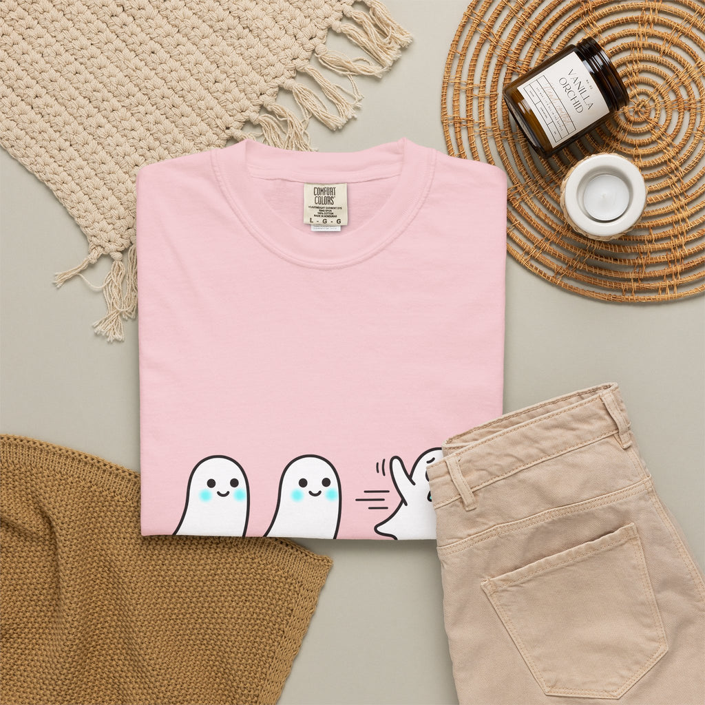 Sweet Ghost Pack T-Shirt Funny Halloween Party Gift Women Chibi T-Shirt Ghostly Spirits T-Shirt Humor Fan Cartoon T-Shirt Spooky Graphic Halloween