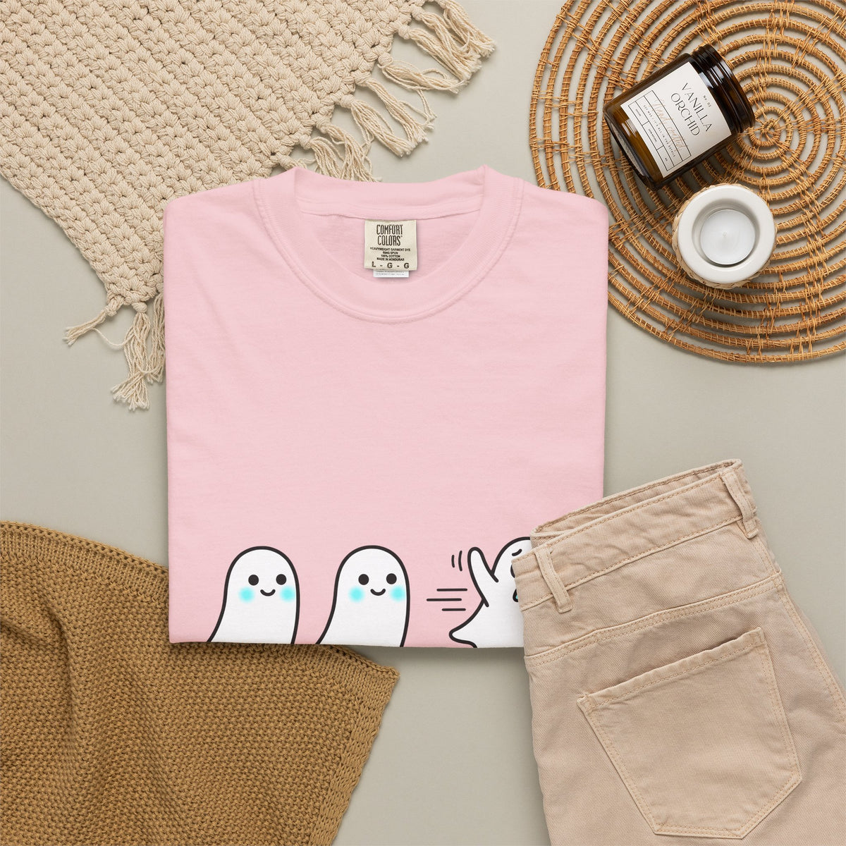 Sweet Ghost Pack T-Shirt Funny Halloween Party Gift Women Chibi T-Shirt Ghostly Spirits T-Shirt Humor Fan Cartoon T-Shirt Spooky Graphic Halloween