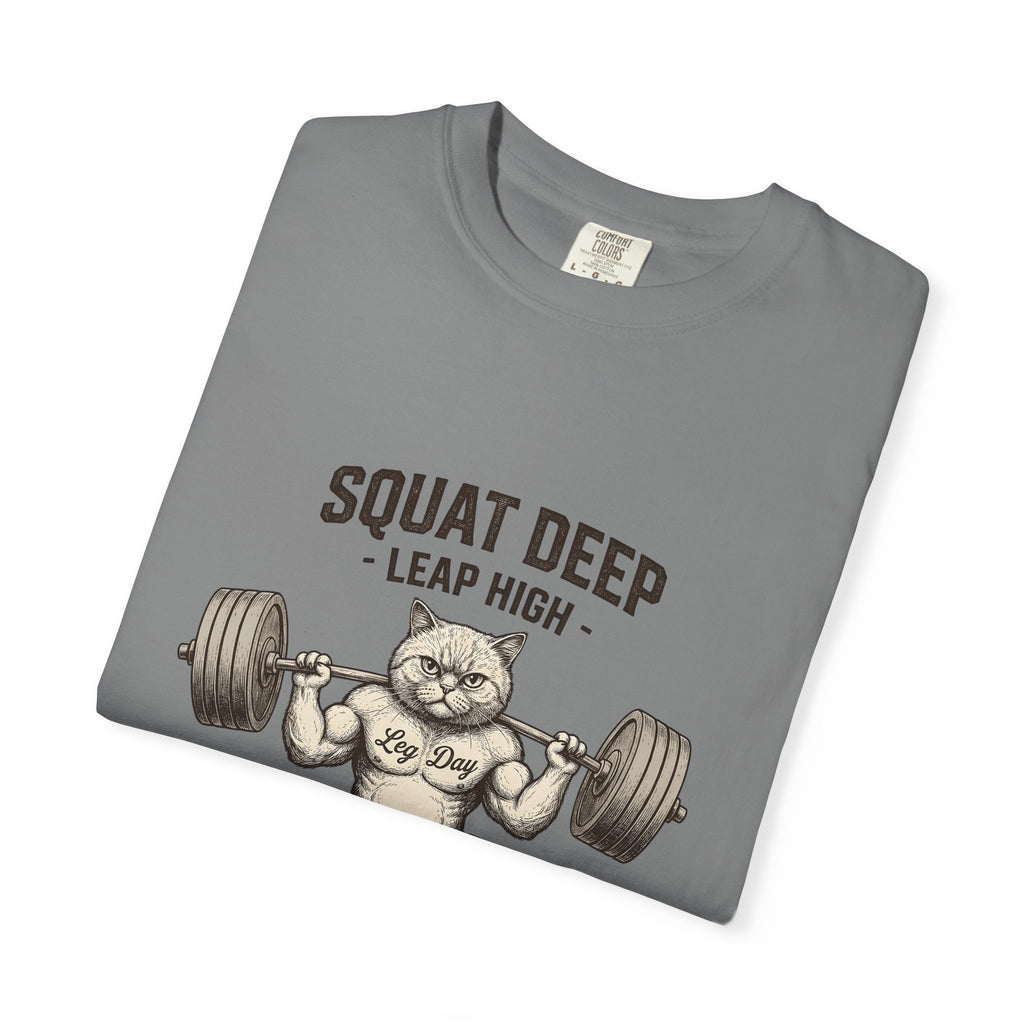 Muscular Cat T-Shirt Cat Fitness Gift Women Vintage T-Shirt Kitty T-Shirt Cat Fan Retro T-Shirt Workout Graphic Hand Drawn Barbell T-Shirt