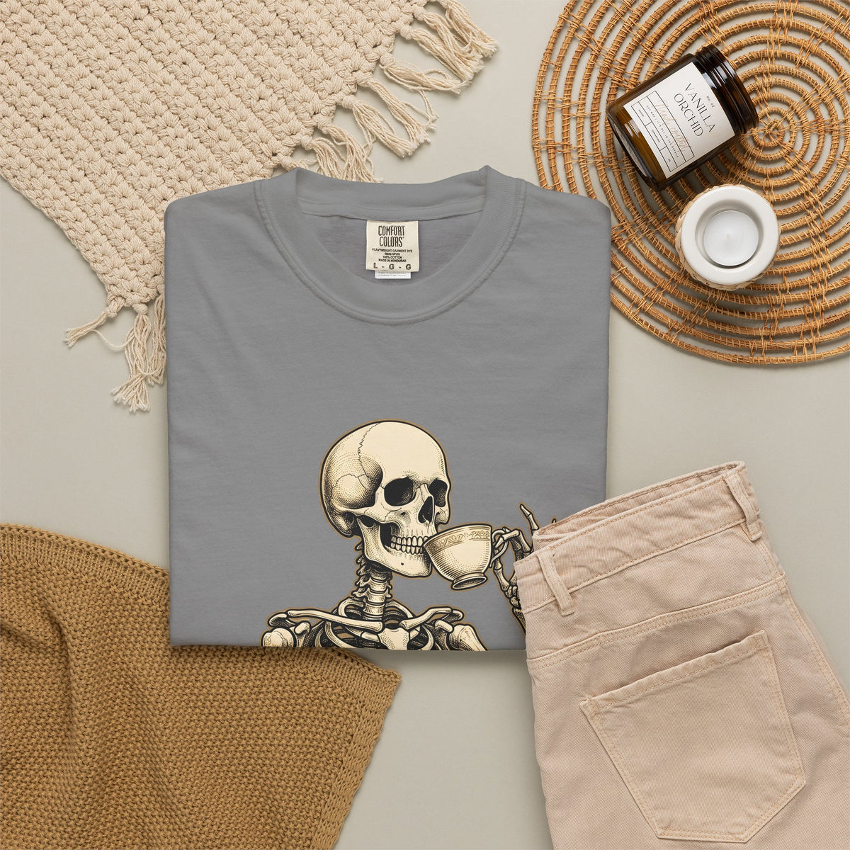 Skeleton Tea Cup T-Shirt Halloween Goth Gift Women Vintage T-Shirt Tea Cup T-Shirt Horror Fan Retro T-Shirt Dark Graphic Hand