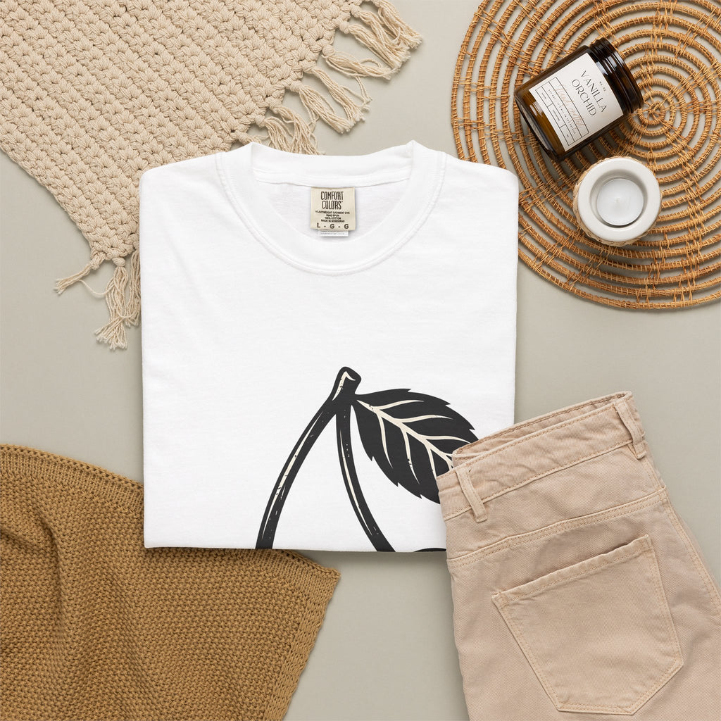Cherry Illustration T-Shirt Moms Produce Gift Women Rustic T-Shirt Cherry T-Shirt Mother Fan Vintage T-Shirt Harvest Graphic Nostalgic Plaid Design