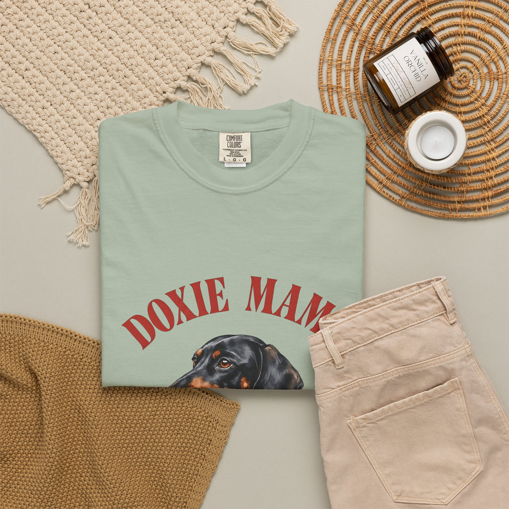 Dachshund Pet T-Shirt Dog Companion Gift Women Naturalistic T-Shirt Wiener Dog T-Shirt Dog Fan Doxie Design Dog Graphic Paint Wash Canine Portrait