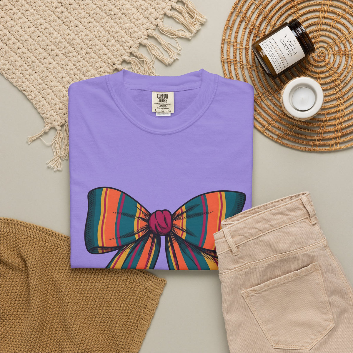 Striped Hair Bow T-Shirt Moms Apparel Gift Women Simple Graphic T-Shirt Hair Bow T-Shirt Mom Fan Minimalist T-Shirt Clothing Graphic Classic Fringe