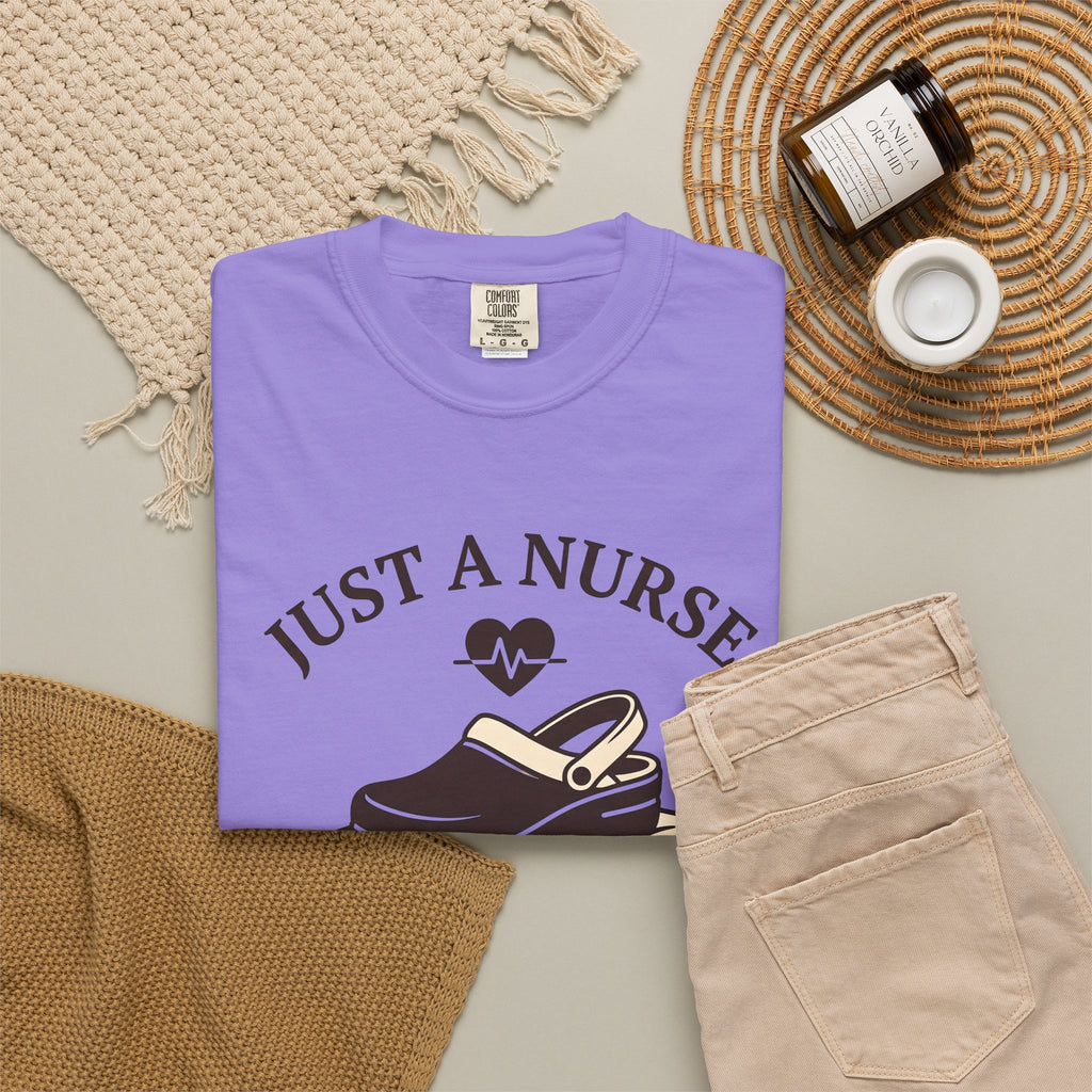 Nursing Shoe T-Shirt Nurses Healthcare Gift Women Line Art T-Shirt Nursing Clog T-Shirt Nurse Enthusiast Illustration Graphic Medical Design Old