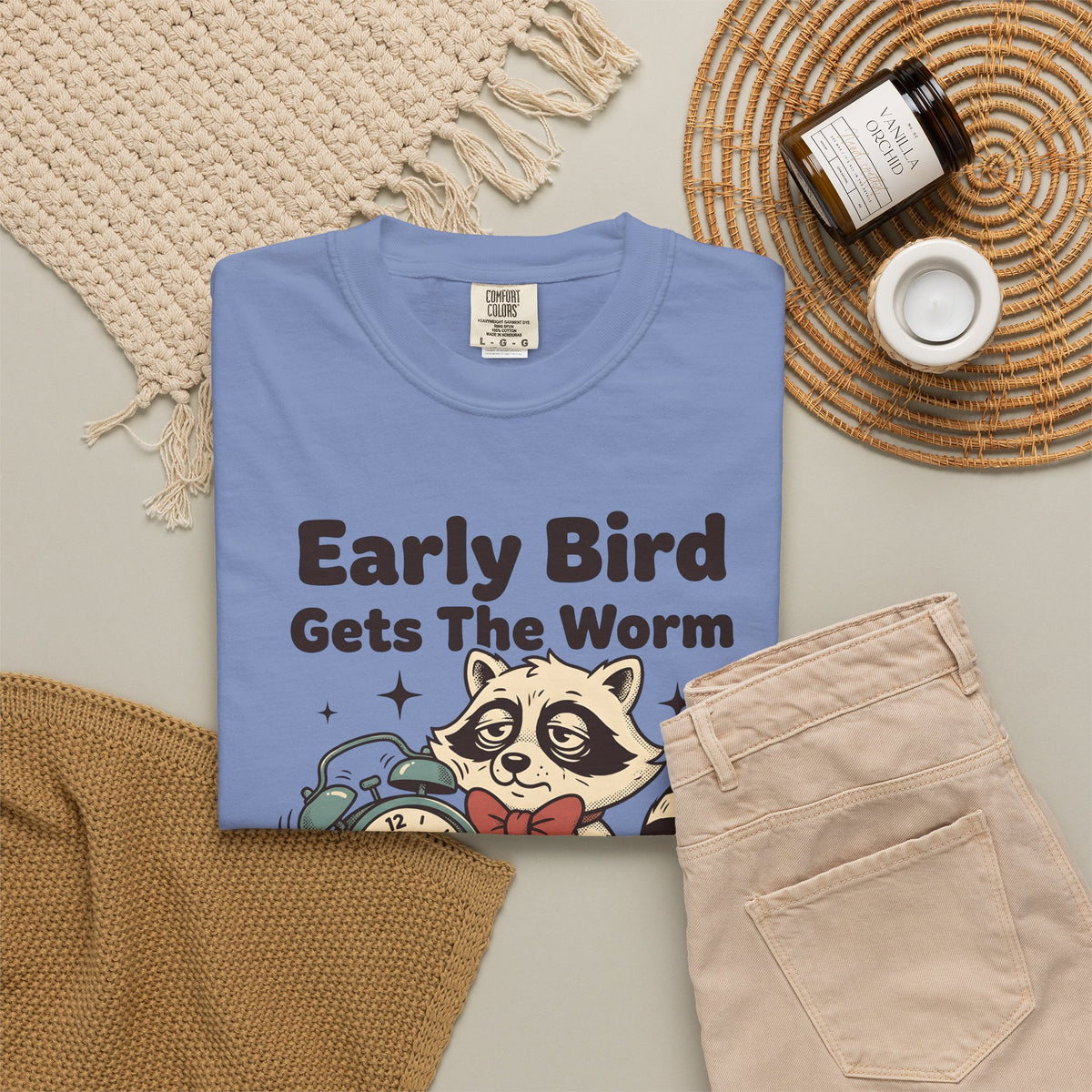 Raccoon Clock T-Shirt Funny Animal Gift Women Cartoon T-Shirt Clock T-Shirt Humor Fan Comic T-Shirt Wildlife Graphic Retro Stars T-Shirt
