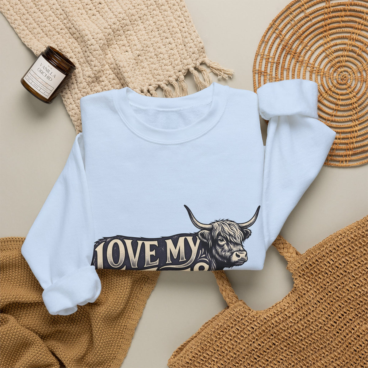 Fuzzy Cattle Sweatshirt Coffee Creatures Gift Women Classic Sweatshirt Cow Sweatshirt Coffee Fan Vintage Sweatshirt Animal Graphic Outline Latte Cup Sweatshirt