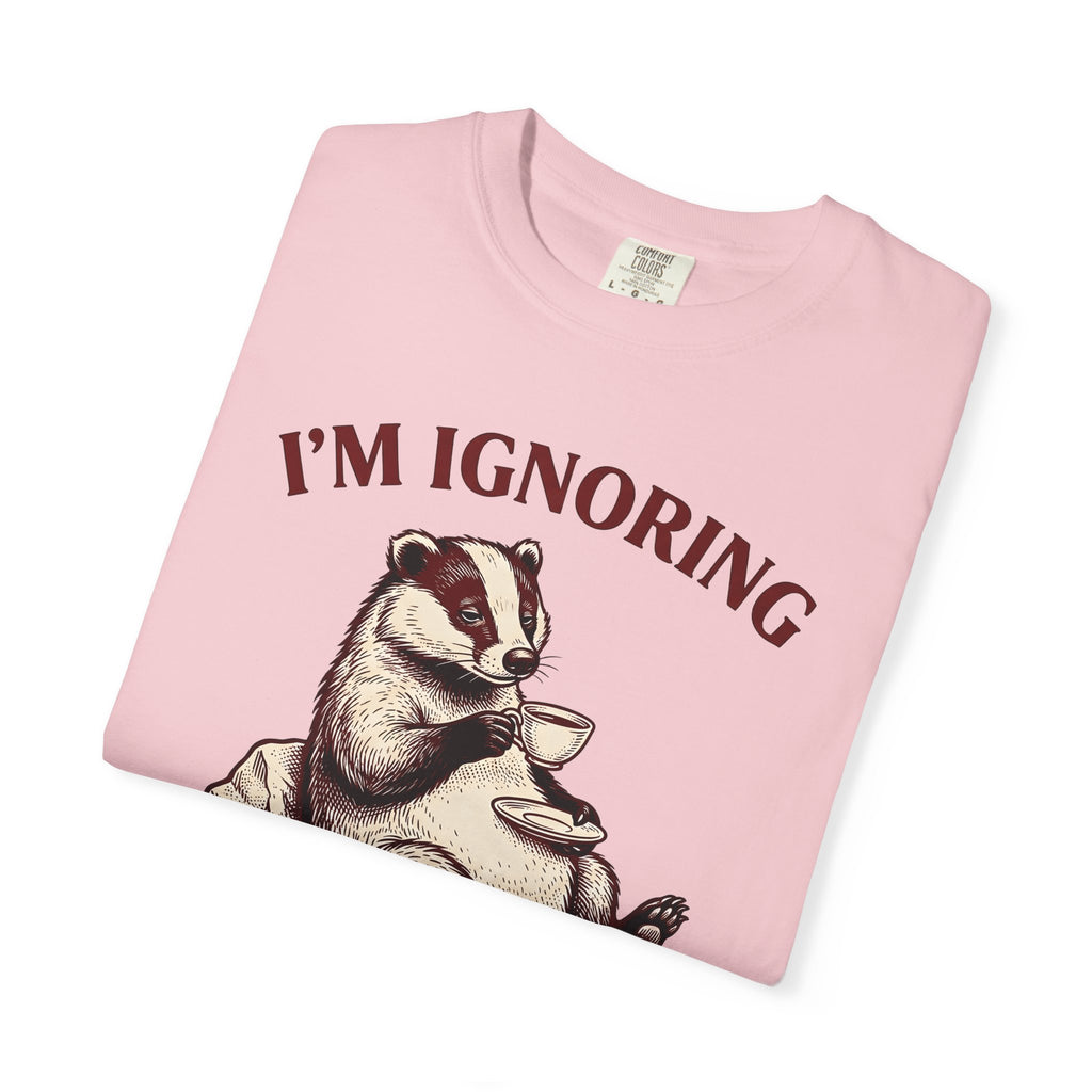 Badger Tea Funny Creatures Gift Sketch Tea Humor Fan Drawing Cartoon Tea Cup T-Shirt
