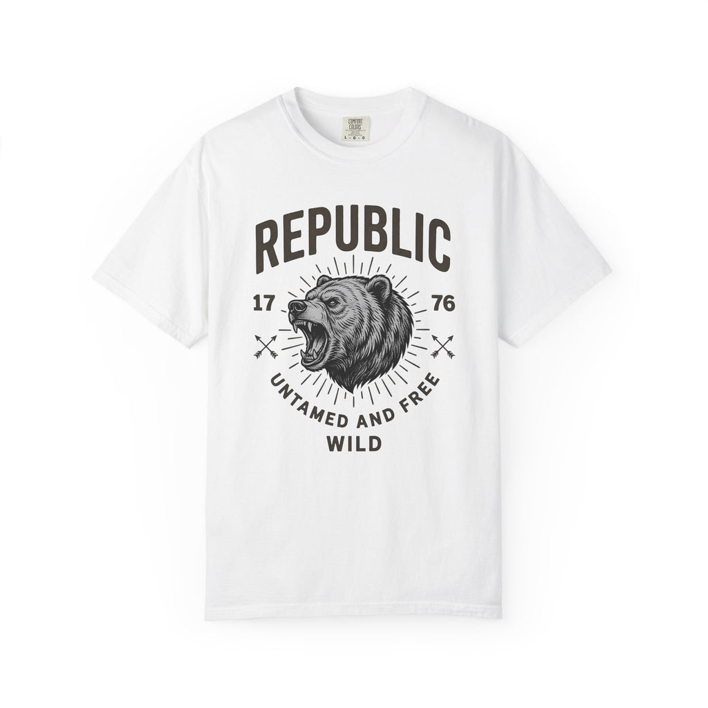 Bear Face T-Shirt America Flag Gift Women Retro T-Shirt Ursine T-Shirt Patriot Fan Vintage T-Shirt Banner Graphic Sketch Arrow T-Shirt