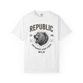 Bear Face T-Shirt America Flag Gift Women Retro T-Shirt Ursine T-Shirt Patriot Fan Vintage T-Shirt Banner Graphic Sketch Arrow T-Shirt