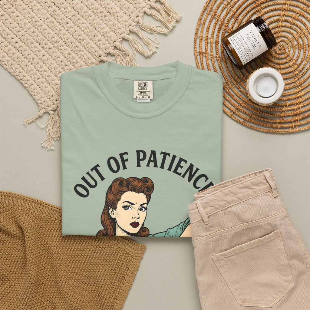Old Fashioned Female T-Shirt Moms Puns Gift Women Line Art T-Shirt Vintage Lady T-Shirt Motherhood Enthusiast Illustration Graphic Drawing Retro