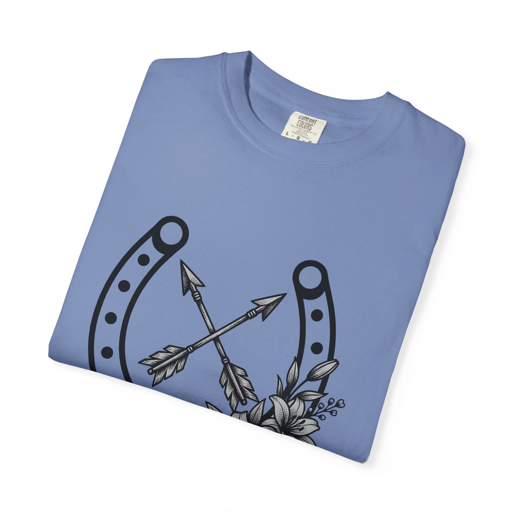 Horseshoe Arrows T-Shirt Cowgirl Cowboy Gift Women Tribal T-Shirt Arrowheads T-Shirt Rodeo Fan Native T-Shirt Cowboy Graphic Classic Blossoms