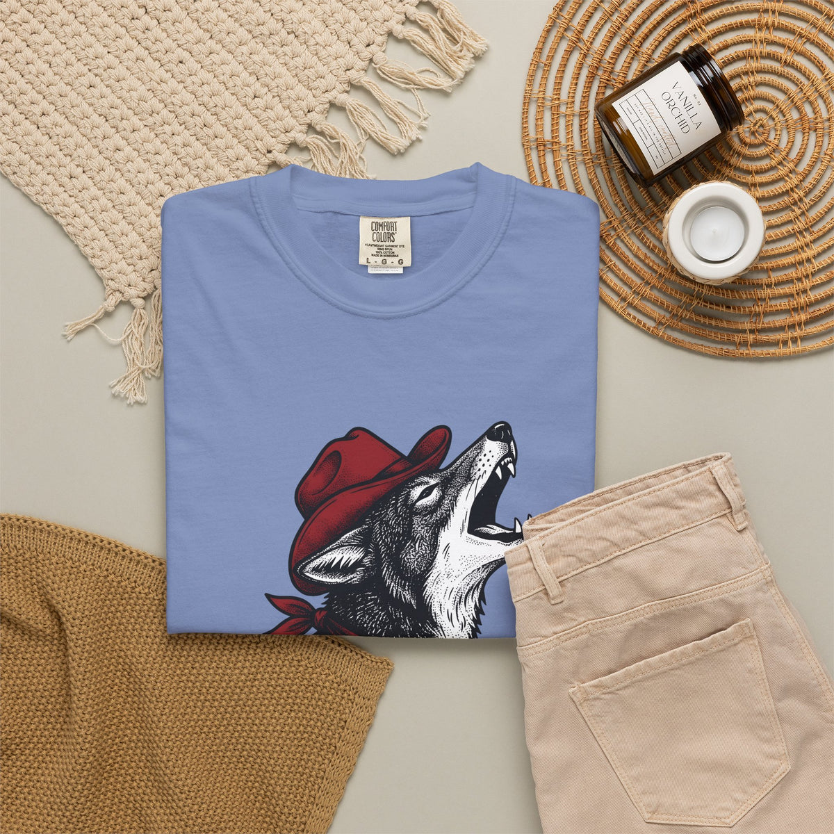 Cowboy Wolf T-Shirt Cowgirl Western Gift Women Vintage T-Shirt Werewolf T-Shirt Cowboy Fan Retro T-Shirt Rodeo Graphic Hand Drawn Bandana T-Shirt
