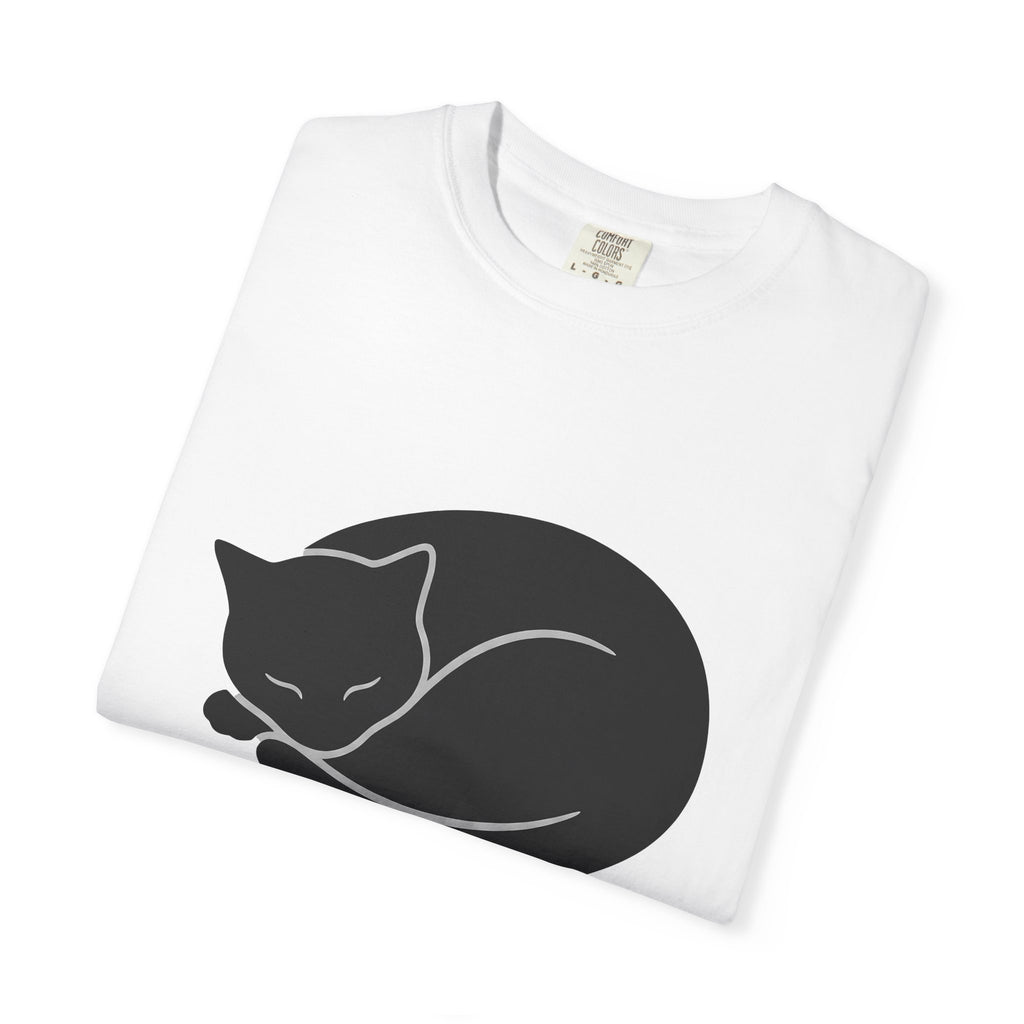 Dozing Feline T-Shirt Cat Creature Gift Women Geometric T-Shirt Cat T-Shirt Kitty Fan Abstract T-Shirt Beast Graphic Minimalist Claw T-Shirt