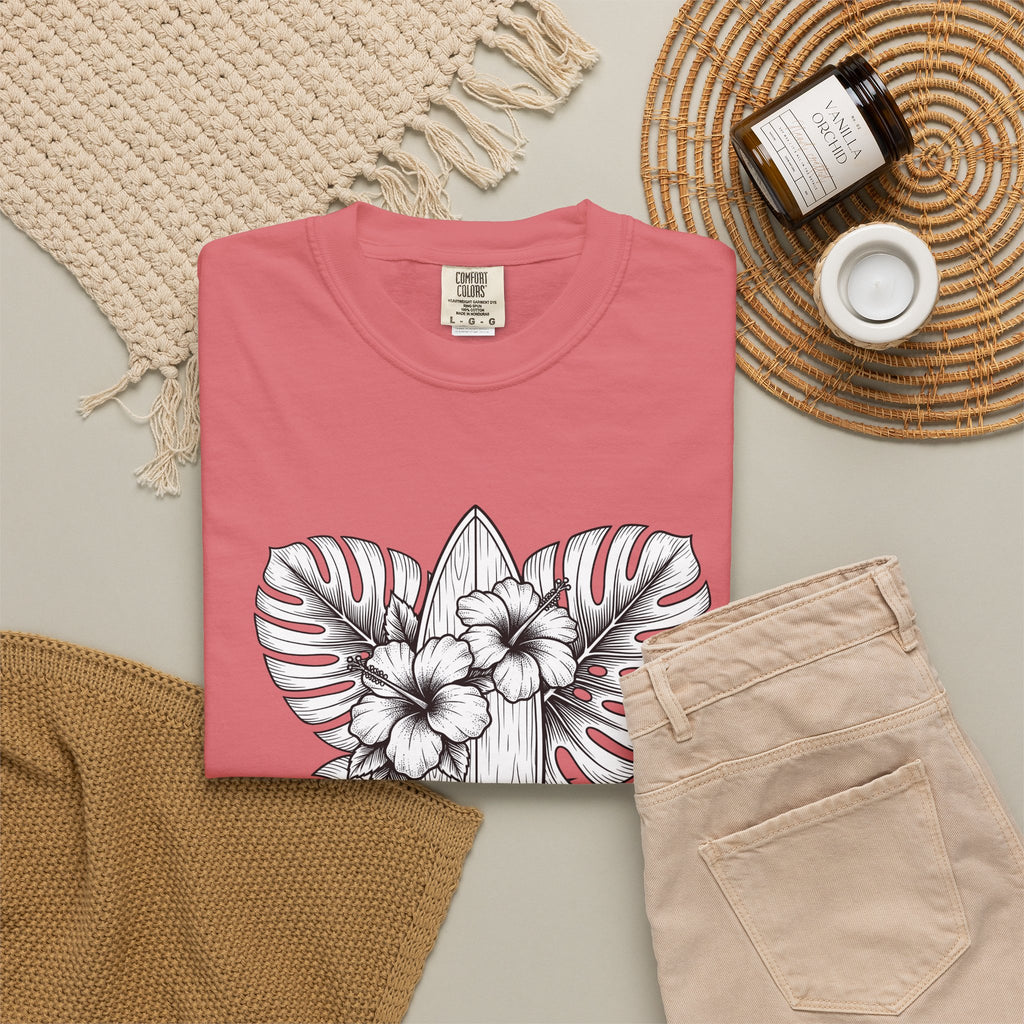 Surfboard Petals T-Shirt Surfing Shore Gift Women Drawing T-Shirt Surfboards T-Shirt Surfer Fan Illustration Graphic Nature Flower T-Shirt