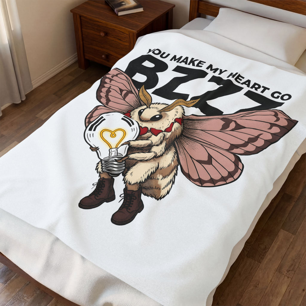 Moth Blanket St. Valentine's Day Affection Gift Women Neo Traditional Blanket Bug Blanket Valentine Fan Vintage Blanket Tender Graphic Antique