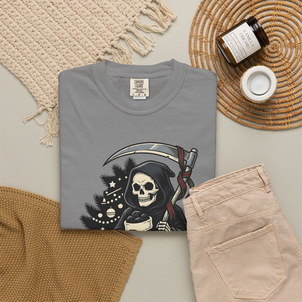 Death Figure T-Shirt Christmas Dark Gift Women Distressed T-Shirt Grim Reaper T-Shirt Xmas Fan Gothic T-Shirt Macabre Graphic