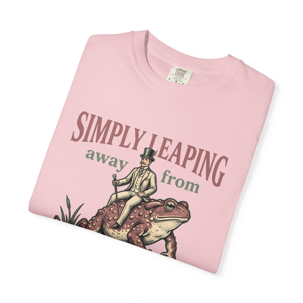 Man Riding Toad T-Shirt Funny Animal Gift Women Vintage T-Shirt Rider T-Shirt Humor Fan Retro Illustration Graphic Retro Top Hat T-Shirt