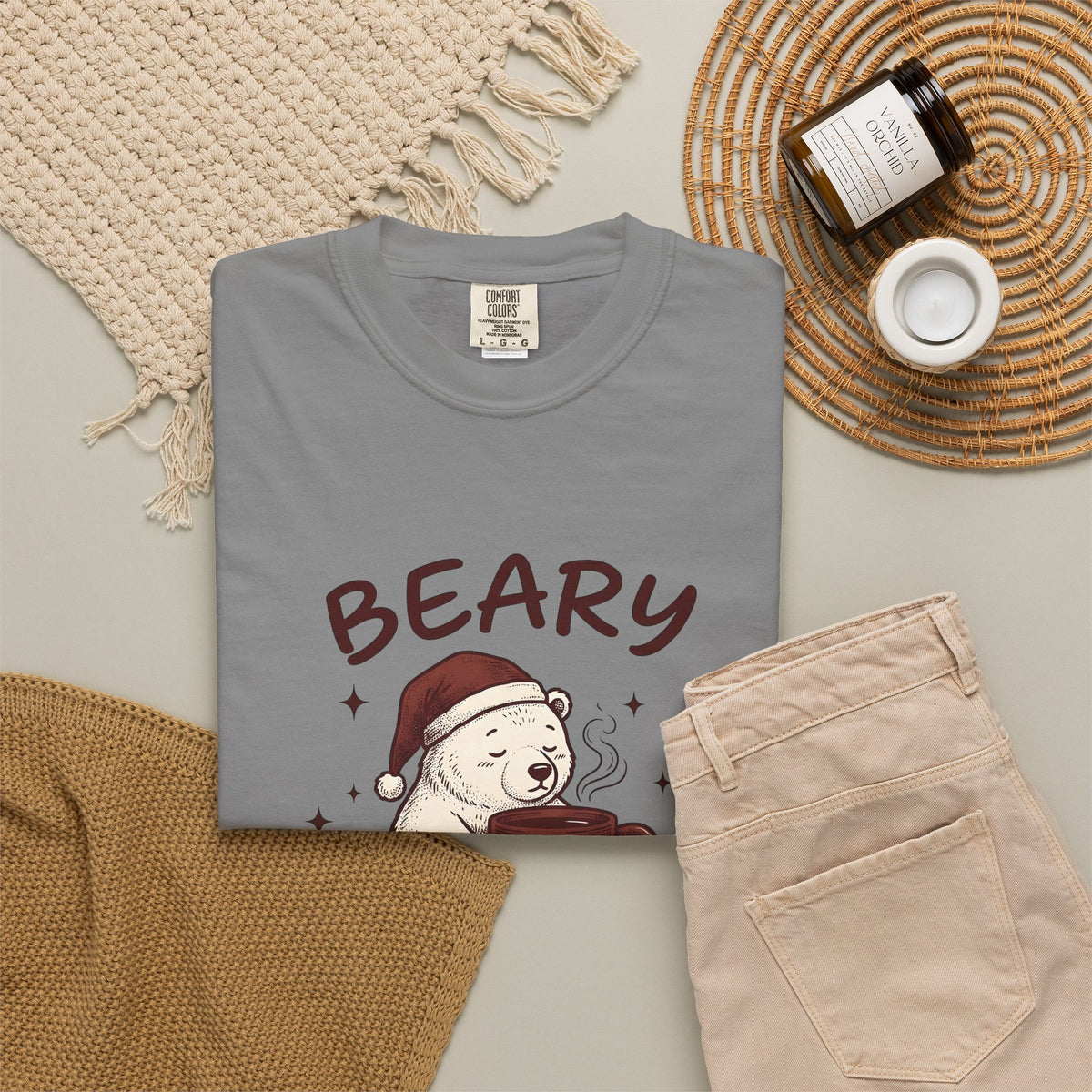Bear T-Shirt T-Shirt Christmas Animal Gift Women Cute T-Shirt T-Shirt T-Shirt Xmas Fan Coffee T-Shirt T-Shirt Wildlife Graphic Hand Drawn Santa Hat T-Shirt