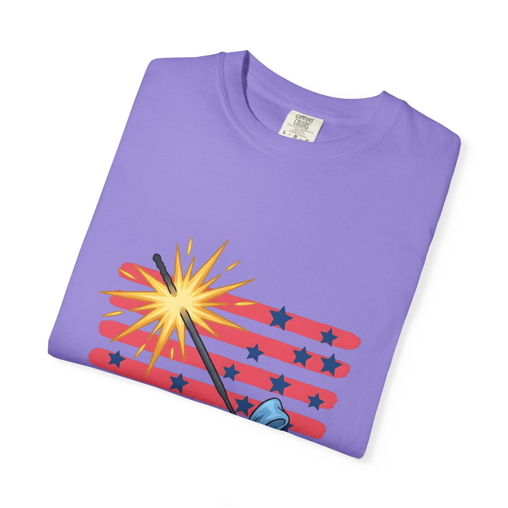 Sparkler Flag T-Shirt 4th Of July Celebration Gift Women Patriotic T-Shirt Wave Banner T-Shirt Independence Day Fan American T-Shirt Party Graphic