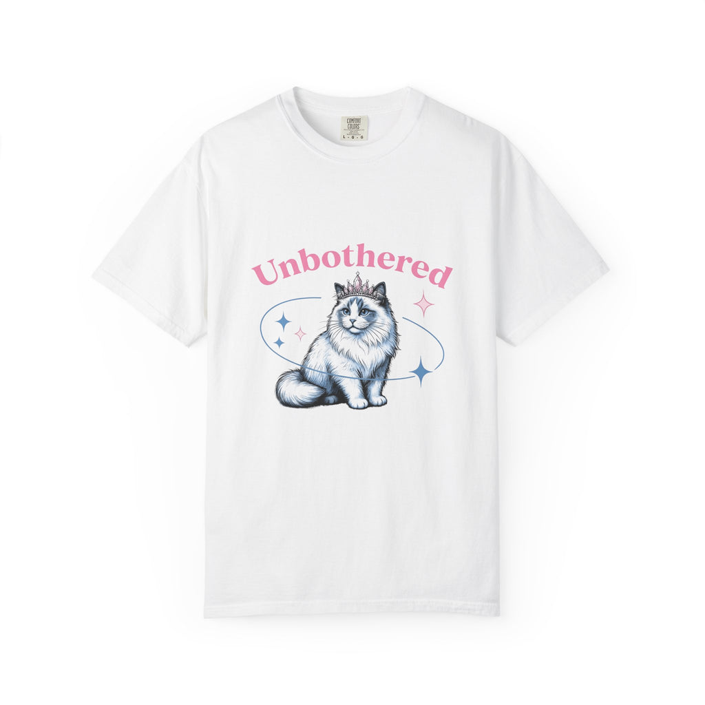 Crowned Cat T-Shirt Cat Princess Gift Women Trending T-Shirt Kitty T-Shirt Cat Fan Feline T-Shirt Royal Graphic Vintage Sparkle T-Shirt