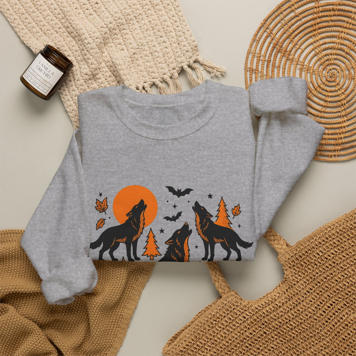 Wolf Crew Sweatshirt Halloween Fauna Gift Women Minimalist Sweatshirt Wolf Pack Sweatshirt Horror Fan Werewolf Sweatshirt Wildlife Graphic Sketch Bats Flying