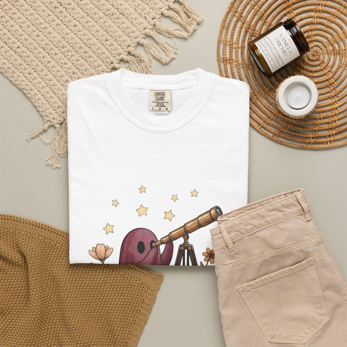 Ghost Telescope T-Shirt Boho Chic Celestial Gift Women Whimsical T-Shirt Spyglass T-Shirt Bohemian Fan Fantasy T-Shirt Galaxy Graphic Vintage