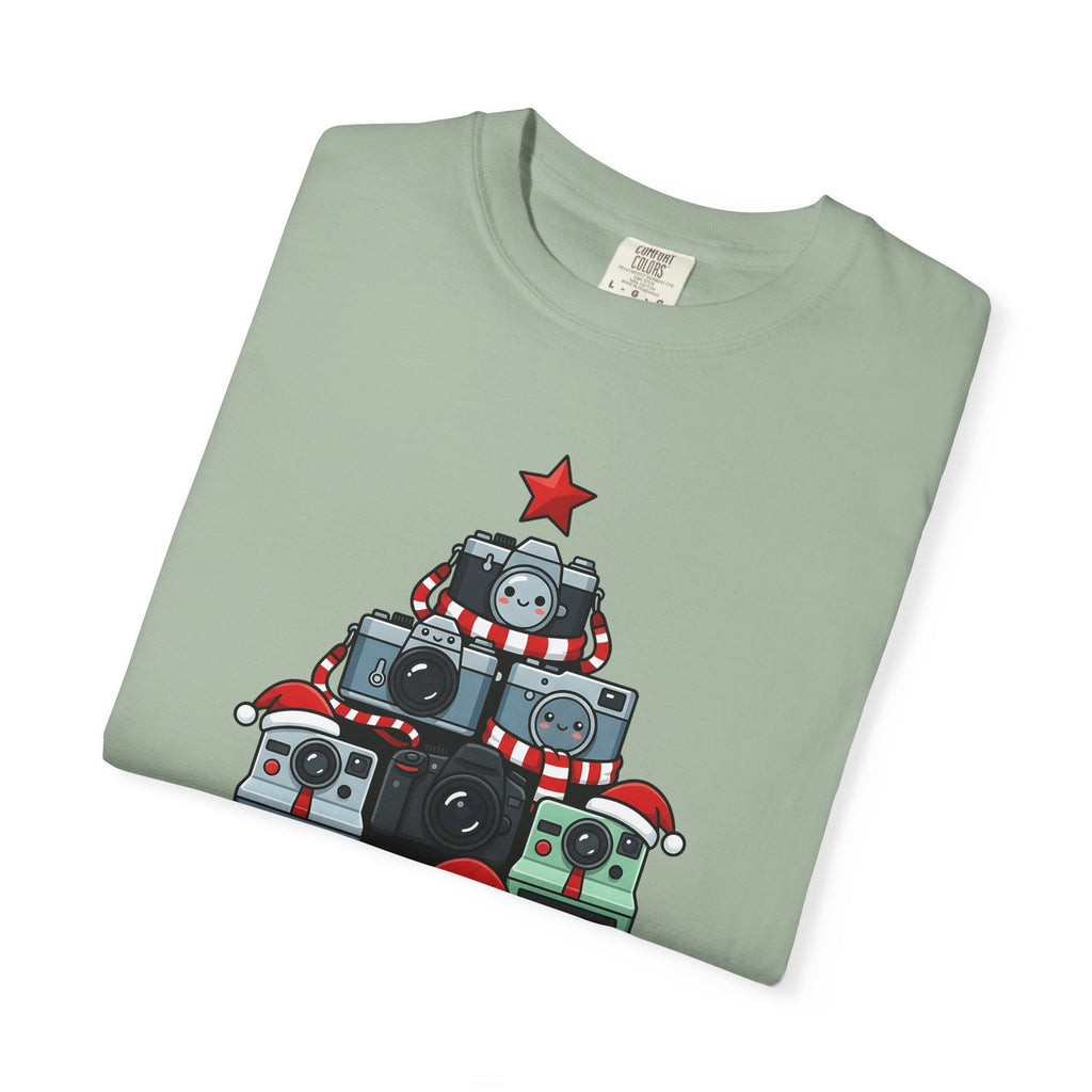 Camera Tree Christmas Photography Gift Kawaii Tree Camera Xmas Enthusiast Cute Photographic T-Shirt