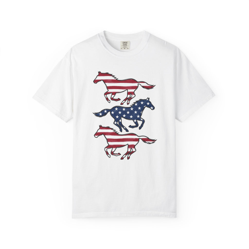 Freedom Horse T-Shirt America 4Th Of July Rodeo Gift Women Illustration T-Shirt Mustang T-Shirt Patriot Fan Vintage Art T-Shirt Rodeo Graphic
