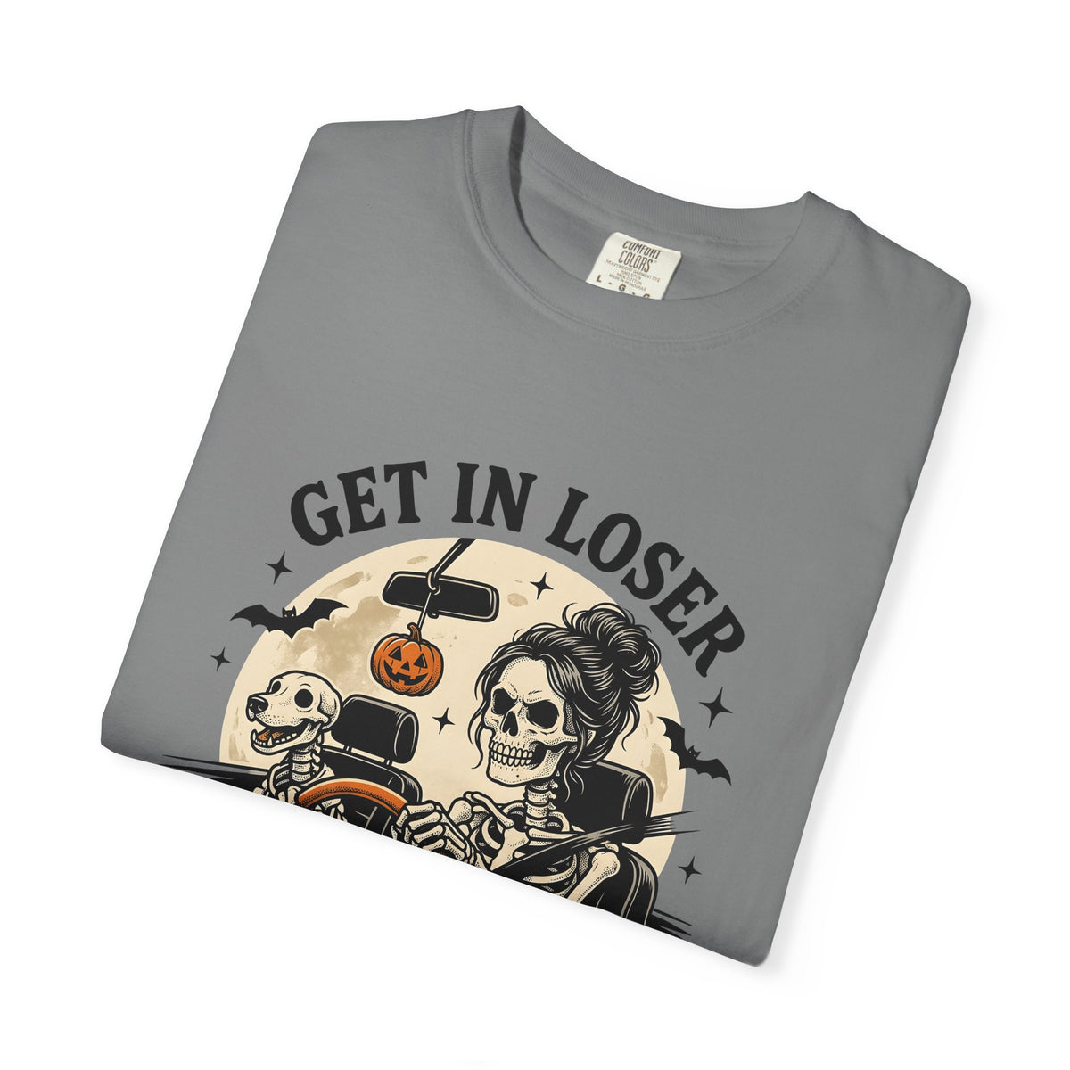 Skeleton Driver T-Shirt Halloween Spooky Gift Women Vintage T-Shirt Skeleton T-Shirt Horror Fan Retro T-Shirt Creepy Graphic Hand Drawn Bat T-Shirt