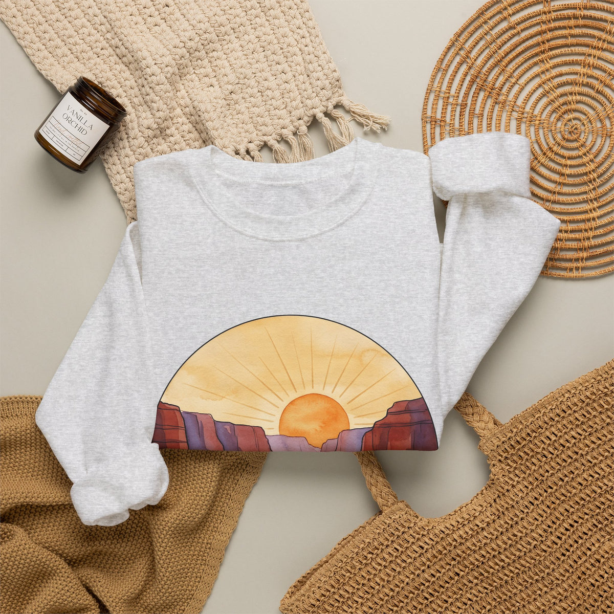 Desert Canyon Sweatshirt Nature Hiking Gift Women Hand Painted Sweatshirt Canyon Sweatshirt Outdoors Enthusiast Painted Sweatshirt Trekker Graphic Retro Dawn