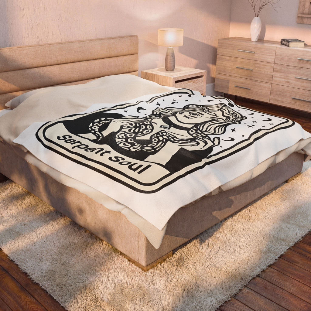 Mystical Female Serpent Blanket Boho Chic Spells Gift Women Oracle Blanket Snake Blanket Bohemian Fan Divination Blanket Magic Graphic Retro Lunar