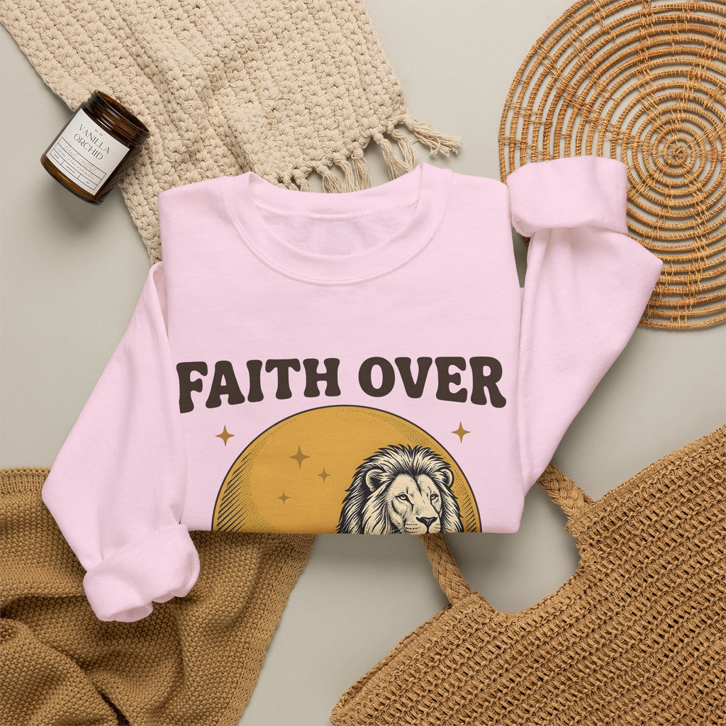 Lion Art Sweatshirt Animal Uplift Gift Women Heritage Sweatshirt Lion Sweatshirt Wildlife Fan Vintage Sweatshirt Inspirational Graphic Retro-Inspired Sunlight