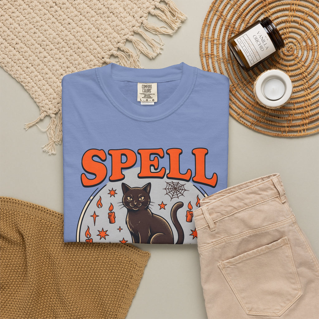 Black Cat T-Shirt Halloween Witchcraft Gift Women Vintage T-Shirt Cat T-Shirt Horror Fan Occult Graphic T-Shirt Retro Spell