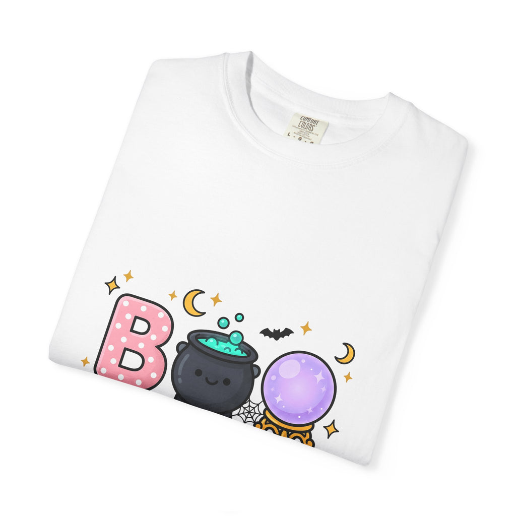Witch Cauldron Halloween Spellcaster Gift Cute Cauldron Horror Fan Kawaii Warlock Comic Magic Orb T-Shirt