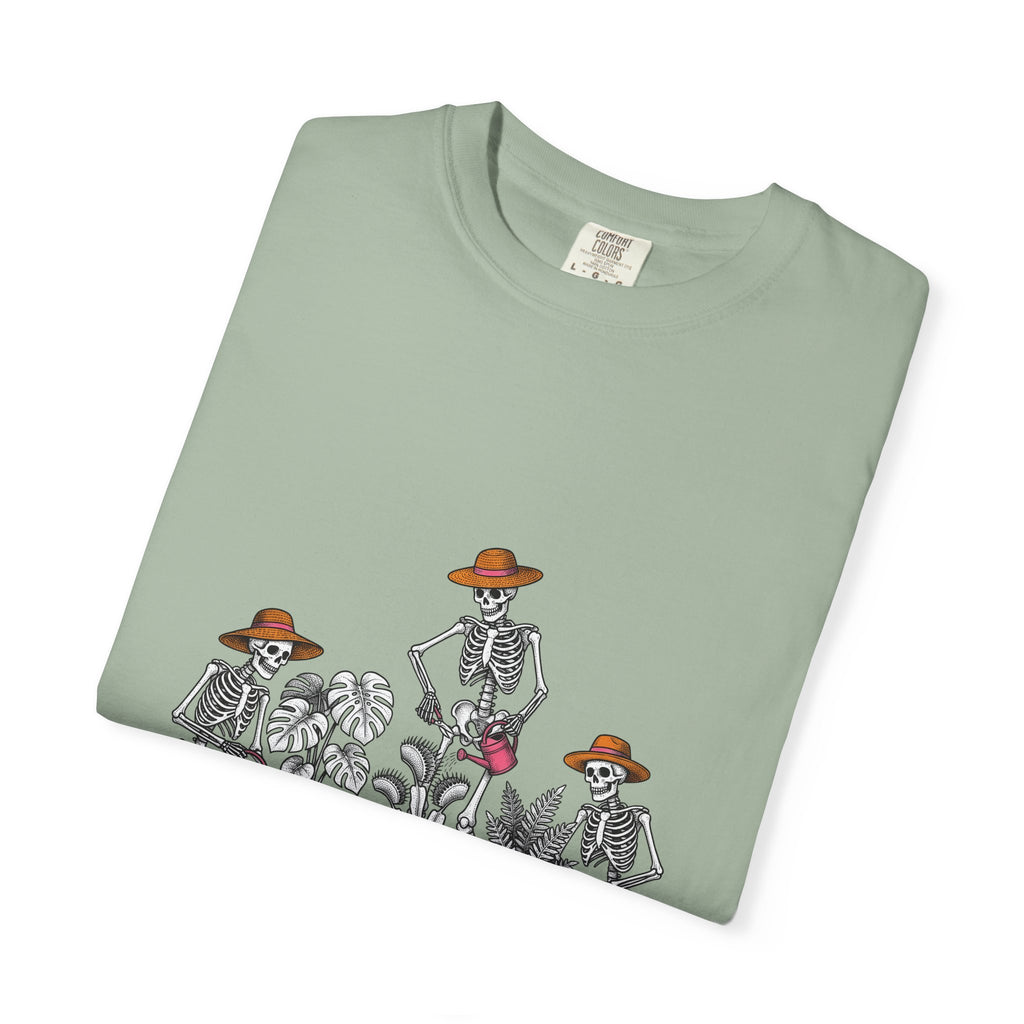 Skull Gardener Halloween Plants Gift Sketch Skeleton Horror Fan Drawing Floral Retro Potted Plants T-Shirt