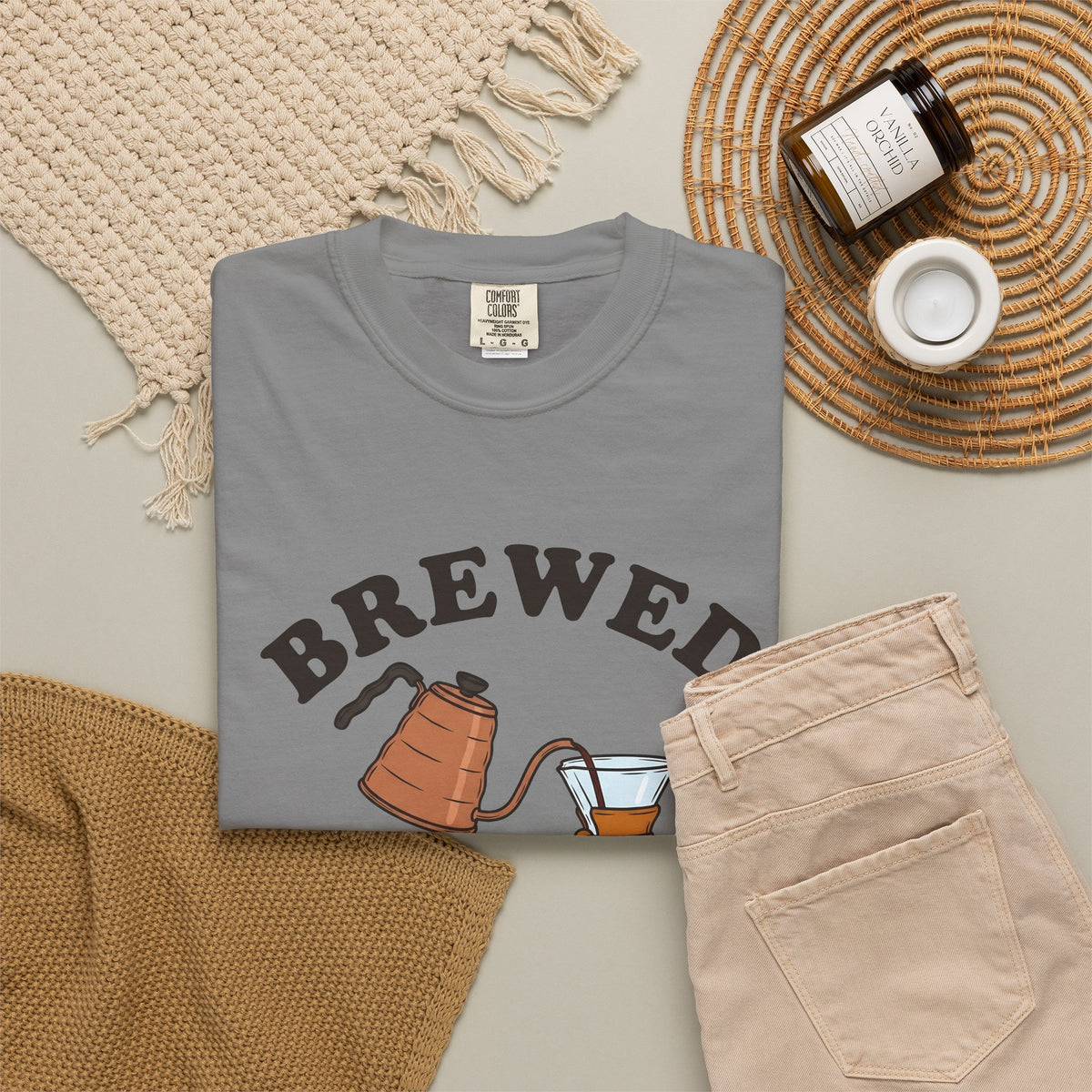 Coffee Maker T-Shirt Coffee Beverage Gift Women Sketch T-Shirt Brewer T-Shirt Coffee Fan Coffee Illustration Design Retro Pour Over T-Shirt