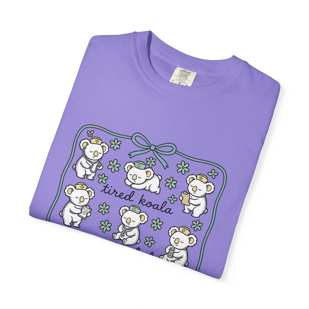 Medical Koala T-Shirt Nurses Fauna Gift Women Sweet T-Shirt Koala T-Shirt Nurse Enthusiast Cute T-Shirt Wildlife Graphic Doodle Florals T-Shirt