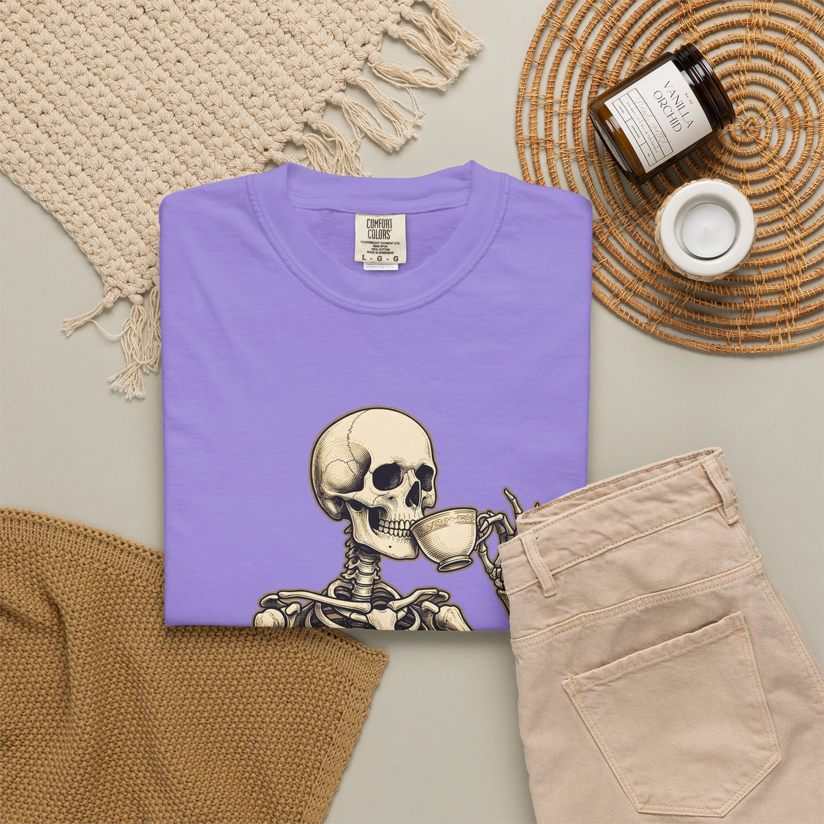 Skeleton Tea Cup T-Shirt Halloween Goth Gift Women Vintage T-Shirt Tea Cup T-Shirt Horror Fan Retro T-Shirt Dark Graphic Hand