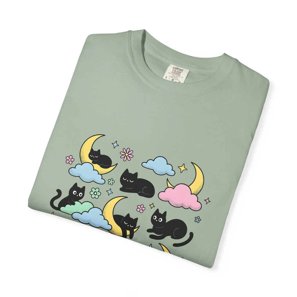 Black Cats T-Shirt Cat Celestial Gift Women Kawaii T-Shirt Kitties T-Shirt Cat Fan Astrology Graphic T-Shirt Pastel Crescent Moon T-Shirt