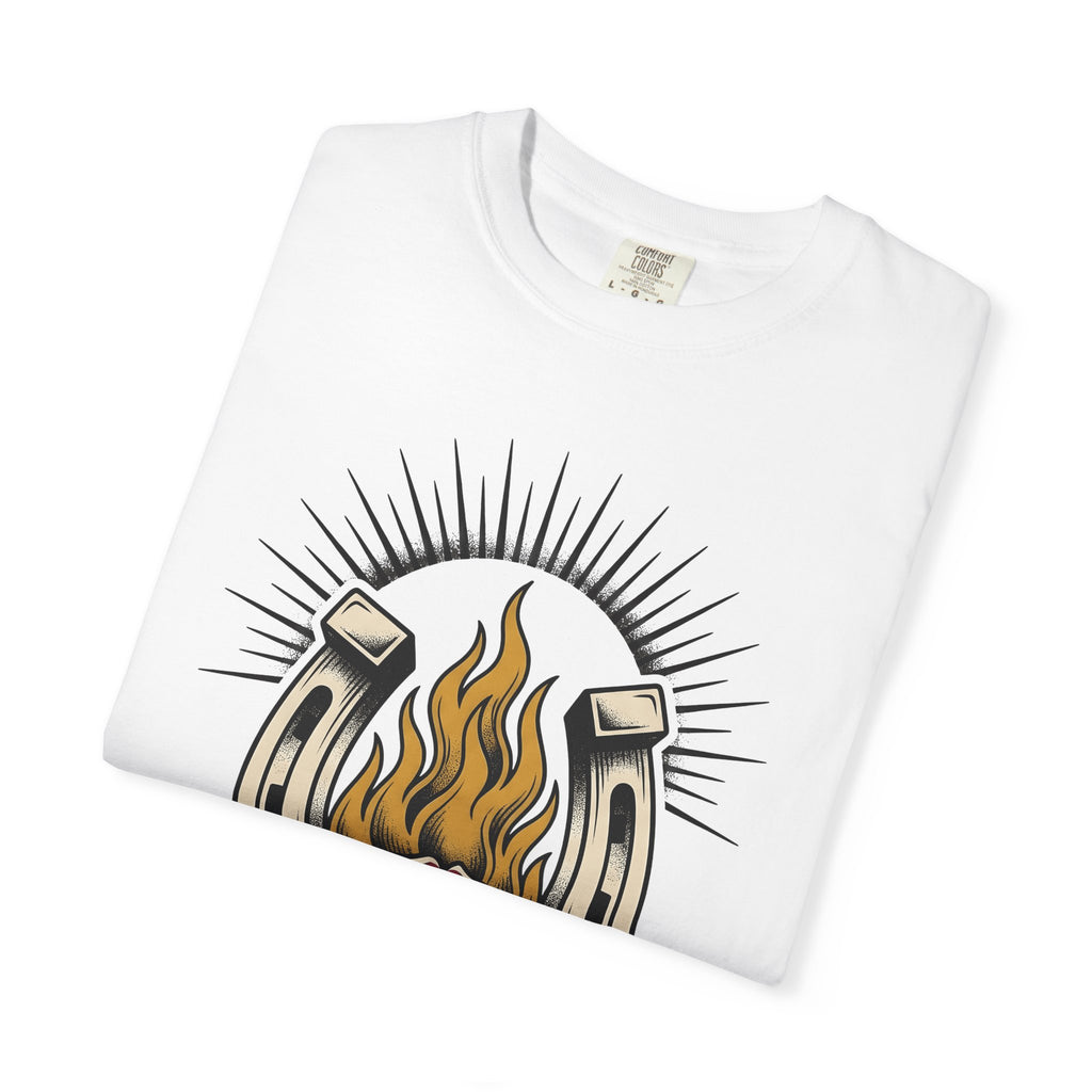 Horseshoe Blaze Rose T-Shirt Cowgirl Ranch Gift Women Classic Tattoo T-Shirt Rose Tattoo T-Shirt Cowgirl Fan Traditional Tattoo T-Shirt Farm