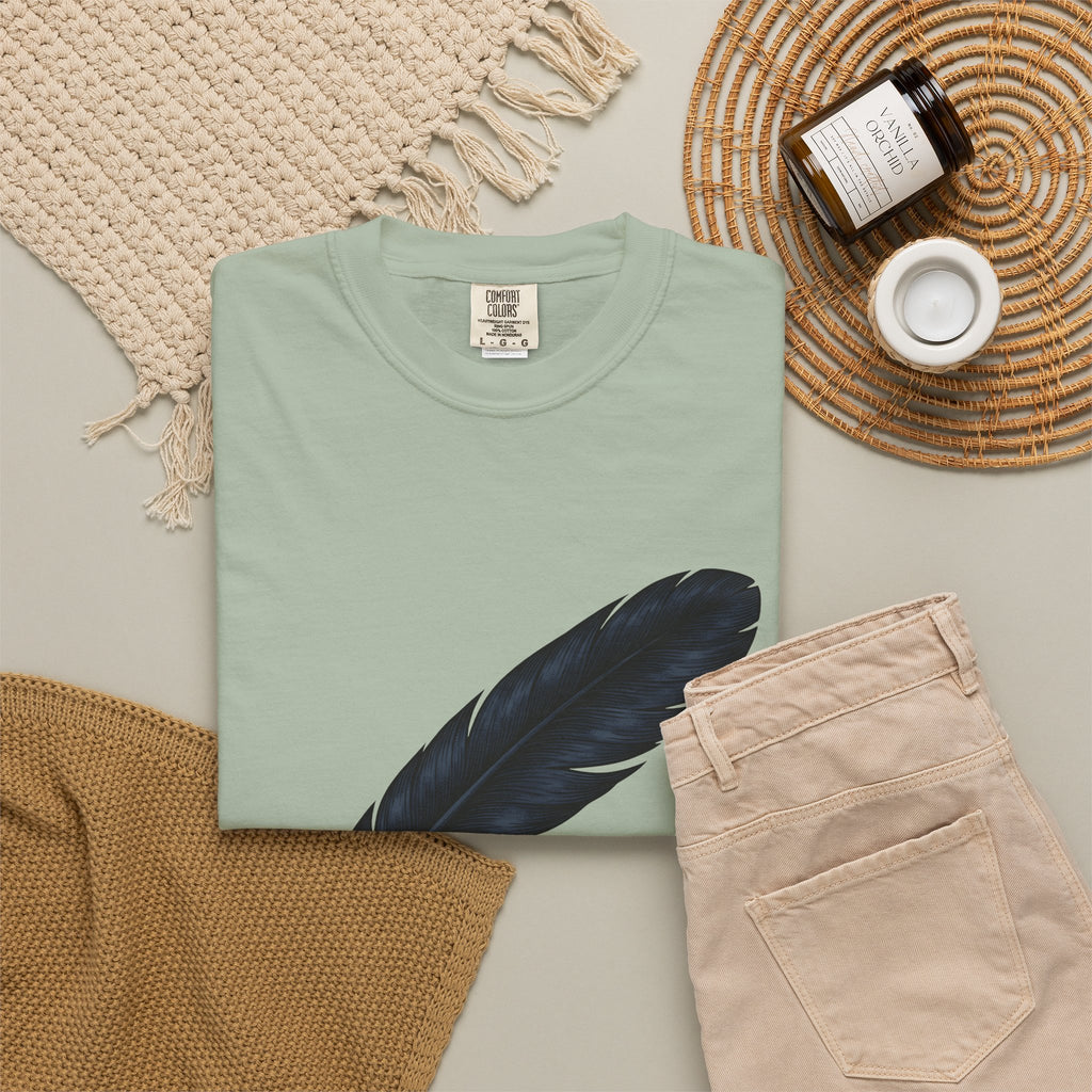 Feather Charm T-Shirt Boho Chic Spiritual Gift Women Retro T-Shirt Charm T-Shirt Bohemian Enthusiast Vintage T-Shirt Mystical Graphic Sketch Bow