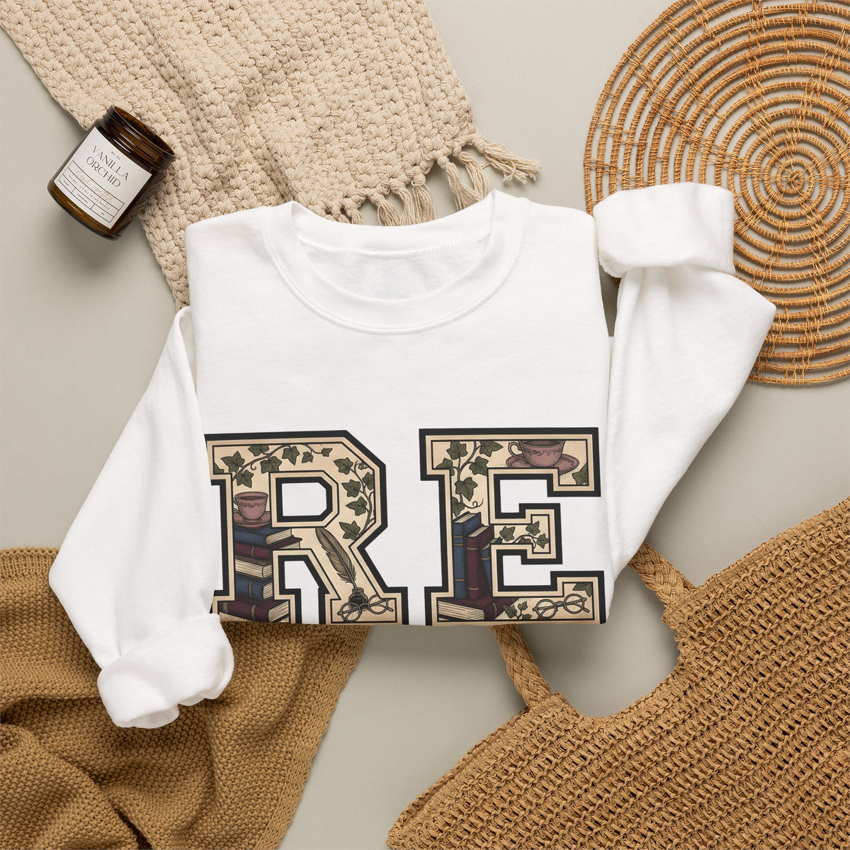 Book Ivy Sweatshirt Teacher Books Gift Women Classic Sweatshirt Ivy Sweatshirt Educator Enthusiast Vintage Sweatshirt Literary Graphic Doodle Cup Sweatshirt