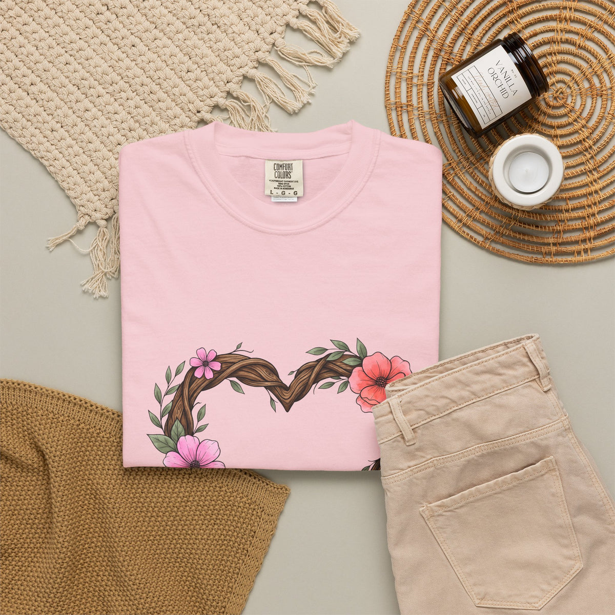 Floral Heart T-Shirt Boho Chic Nature Gift Women Hand Drawn T-Shirt Heart T-Shirt Bohemian Fan Illustrated T-Shirt Environmental Graphic Botanical