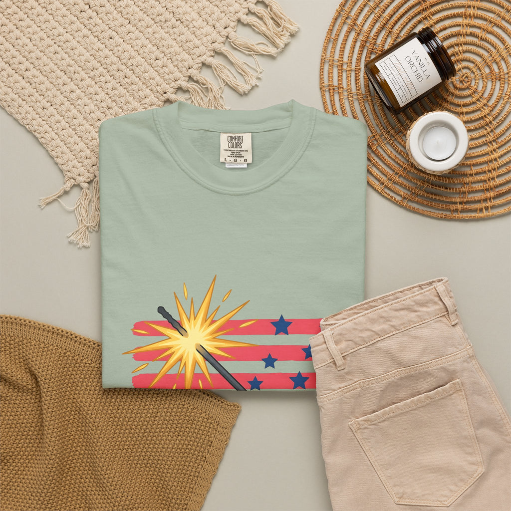 Sparkler Flag T-Shirt 4th Of July Celebration Gift Women Patriotic T-Shirt Wave Banner T-Shirt Independence Day Fan American T-Shirt Party Graphic