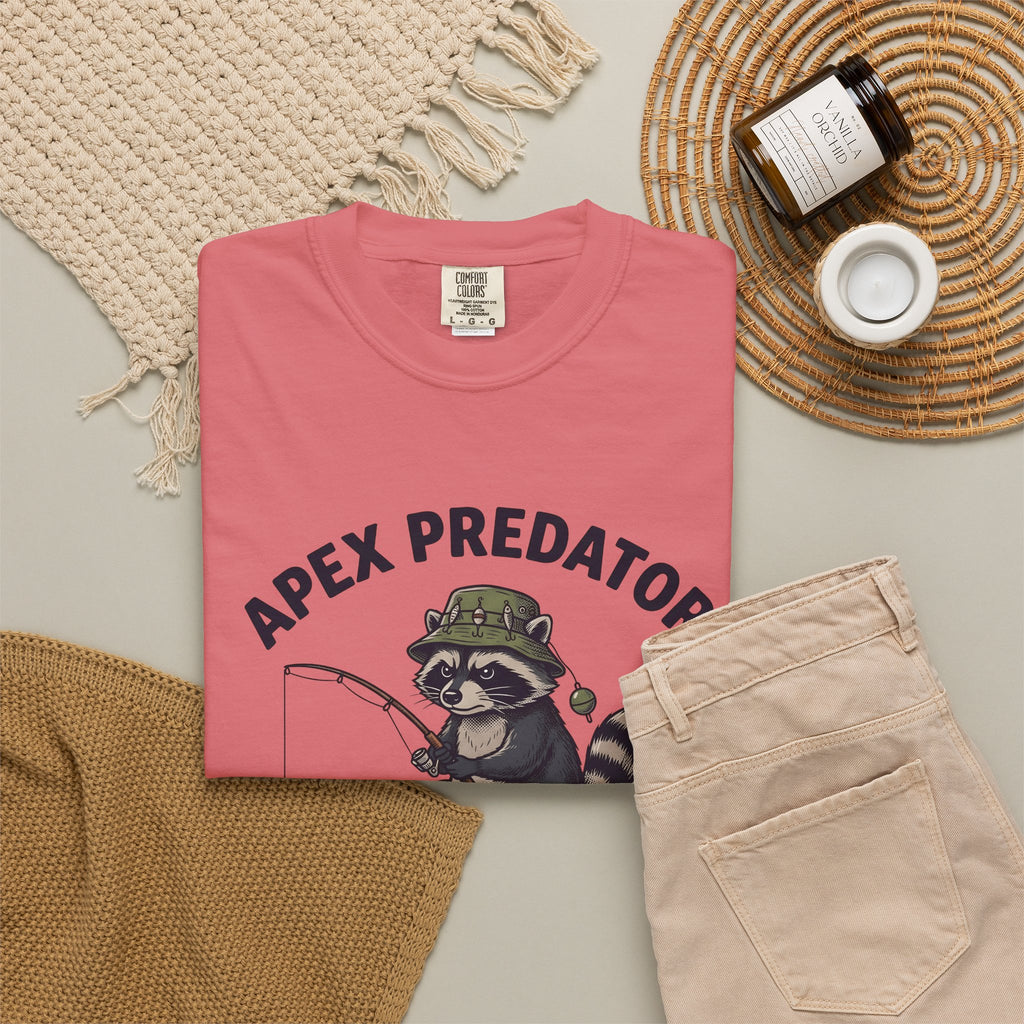 Raccoon Angler Fishing Wildlife Gift Cute Trash Panda Angling Fan Furry Retro Fishing Boat T-Shirt