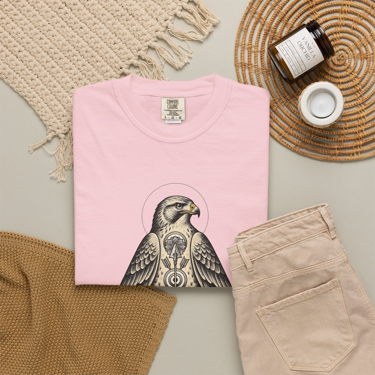 Eagle Design T-Shirt Sports Wildlife Gift Women Tribal T-Shirt Bald Eagle T-Shirt Athlete Fan Native T-Shirt Wildlife Graphic Classic Spear T-Shirt